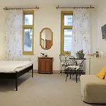 V Podzamci Ii. Apartment *